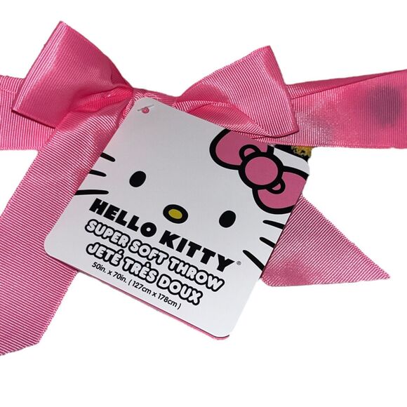 Hello Kitty Spring Reversible Throw Blanket Pink Flowers Super Soft 50x70 NWT - Picture 5 of 6